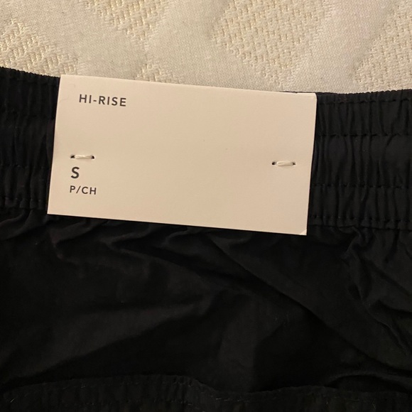 AE High Rise Nylon Sport Short — Never Worn! - Picture 3 of 4